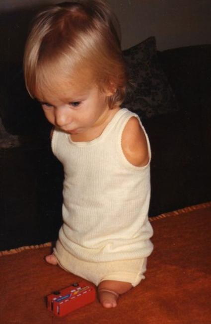 أشهر متحدّ للإعاقة في العالم يقضي شهر العسل مع زوجته الجديدة